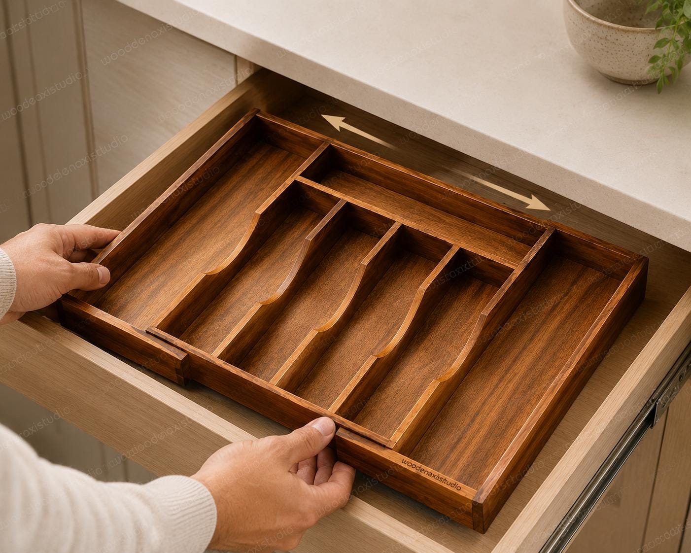 Acacia Wood Expandable Drawer Organizer, 7 Compartment Cutlery Tray, Adjustable Kitchen Storage